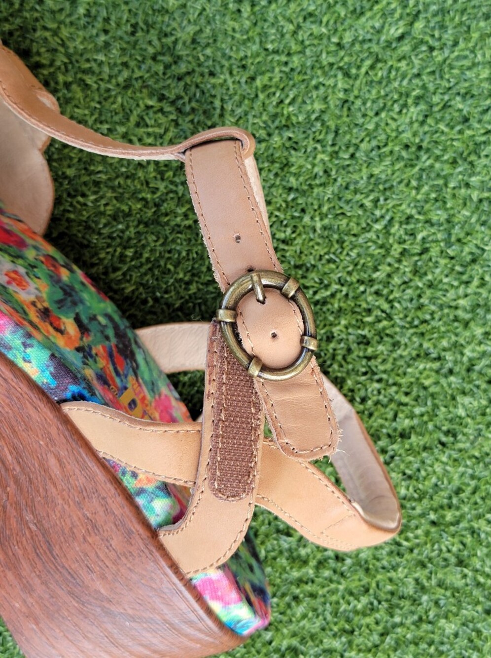 Women's ALEGRIA Tan T-Strap Wedge Heel Comfort Sandals ~ Size 37 - Picture 12 of 14